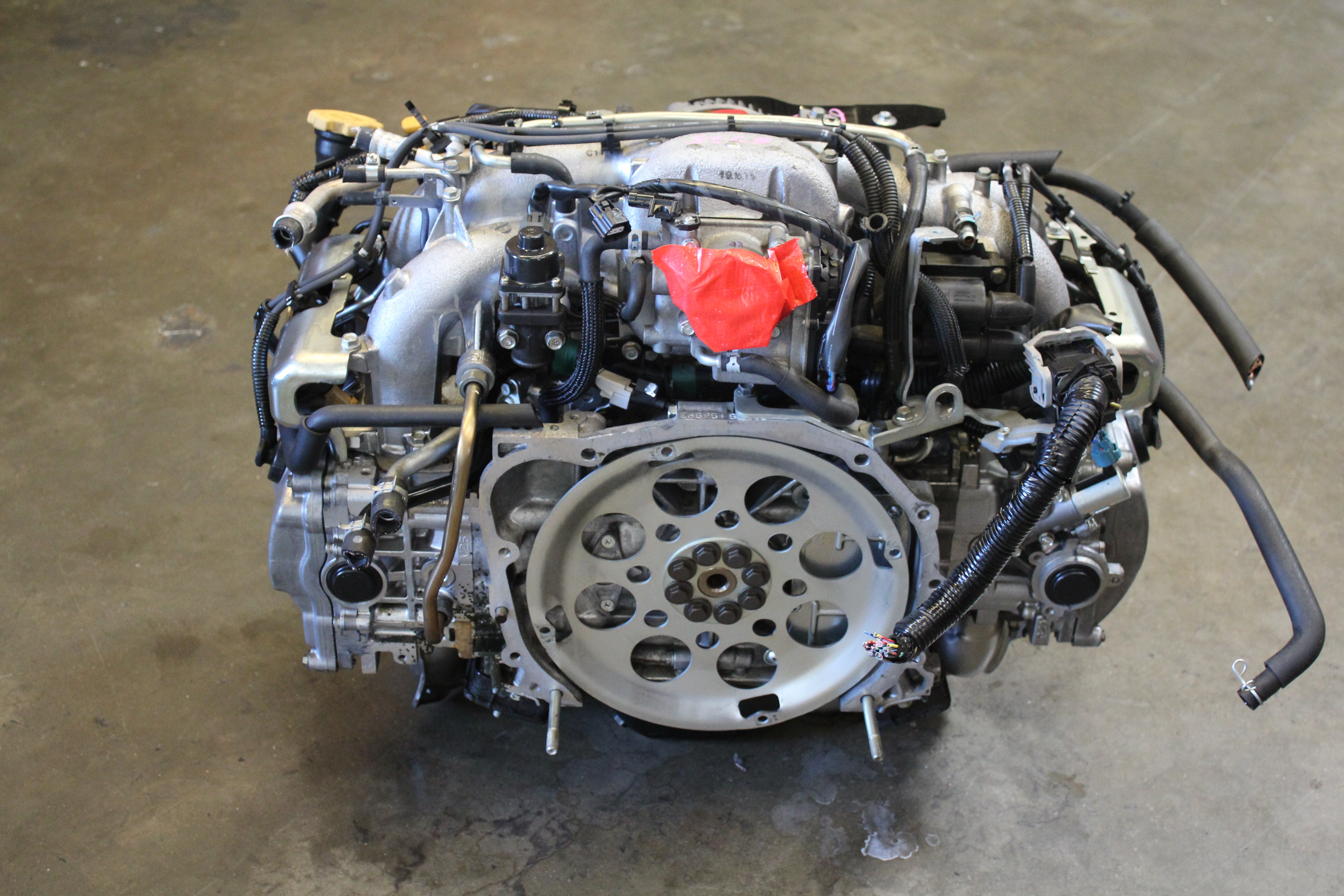 JDM 2.5L SUBARU FORESTER ENGINE - LOW MILEAGE / ENGINE CODE: EJ253 AVLS
